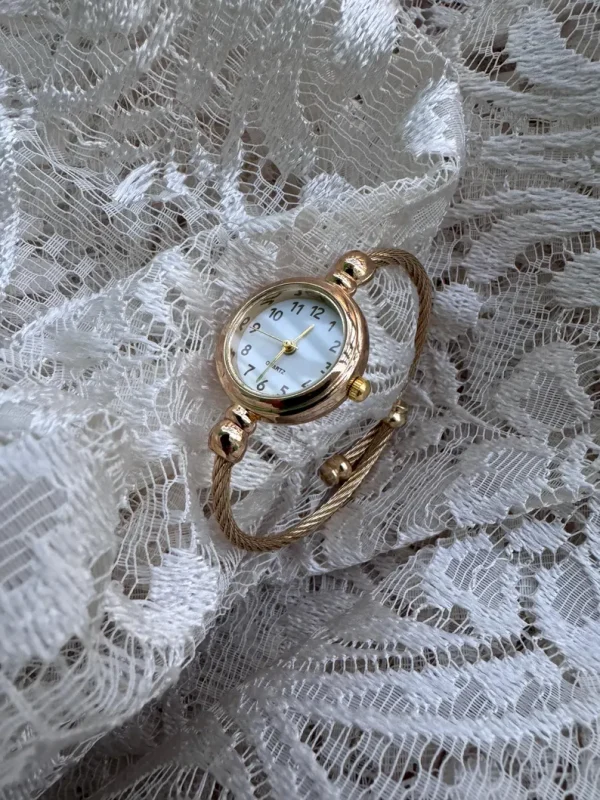 Stylish Watch - Image 2